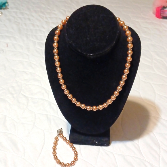 pearl style necklace and bracelet set - Picture 1 of 7